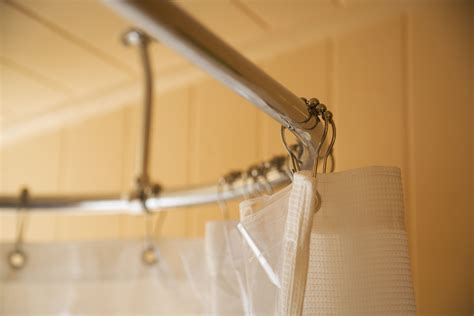 Can't find a shower curtain rod suitable for your clawfoot tub? Diy Round Shower Curtain Rod - Shower Stall Kits and Curtain Ideas