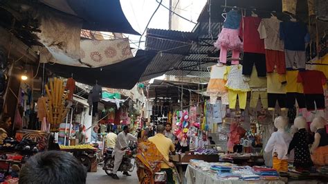 Lahore famous historical dharampura Bazar vist - YouTube