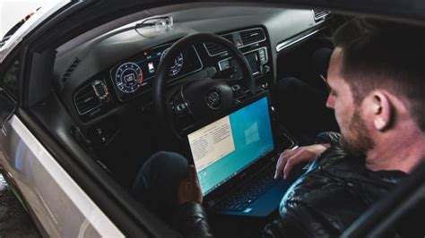 How To Use A Laptop In A Car 7 Helpful Tips The Travel Blogs