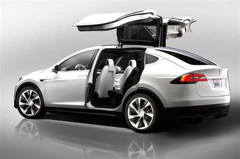 132000 Tesla Model X Arrives September 29th 2015