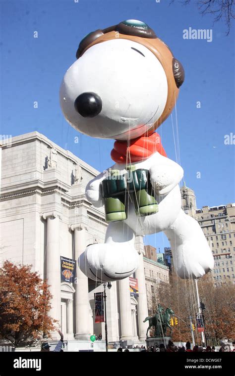 Snoopy The 85th Macys Thanksgiving Day Parade New York City Usa 24