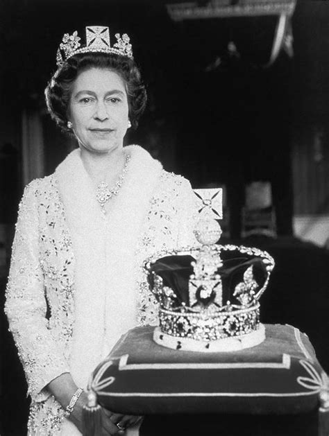 Elizabeth alexandra mary, elizabeth ii, by the grace of god, of the united kingdom of great britain and northern ireland and of. When was Queen Elizabeth II born and how long has she ...