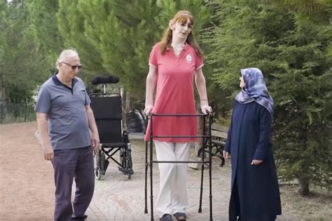 at 7 feet a turkish woman breaks the world record for being the tallest female