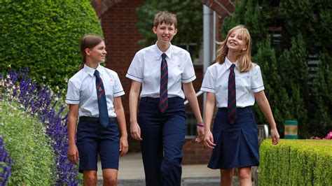 Nsw Private School Girls Want Uniform Rules Changed To Include Pants