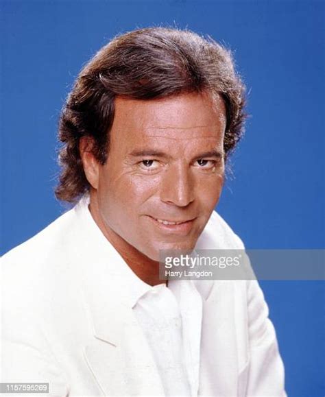 Los Angeles 1983 Singer Julio Iglesias Poses For A Portrait In 1983