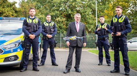 Jetzt die mobil.nrw app kostenlos herunterladen Einführung Drohnen bei der Polizei NRW | IM