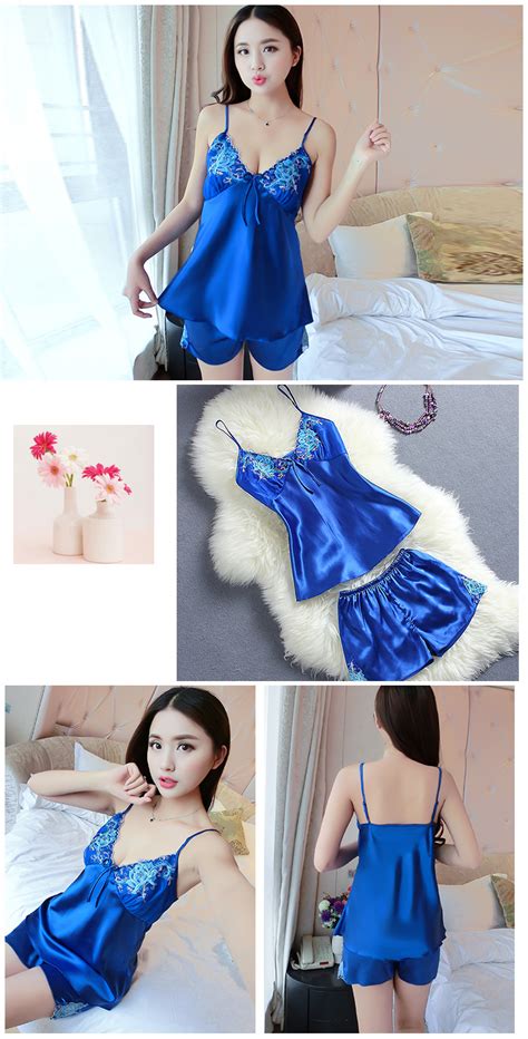 wholesale 2017 new quality sexy lingerie girl summer ice silk pajamas set sling temptation