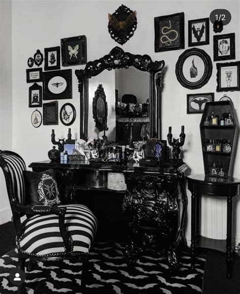 pin by maria d on dream bed room ideas in 2020 goth home decor gothic room gothic home decor