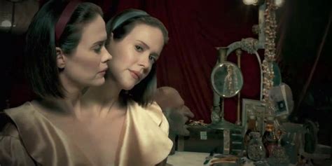 First Full American Horror Story Freak Show Trailer Is Here It S Amazing Huffpost