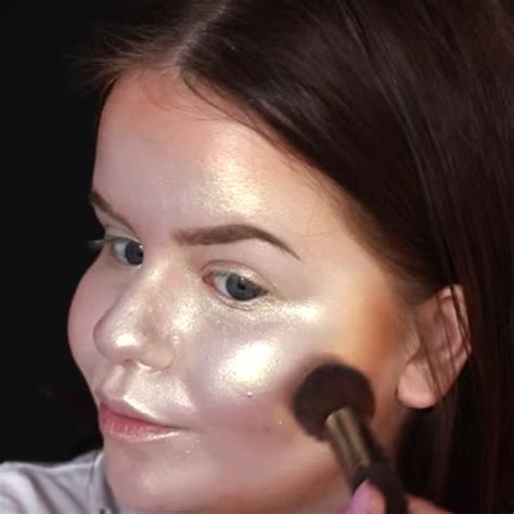Full Face Highlighter Makeup Tutorial Popsugar Beauty