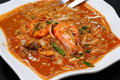 Kuey teow ini juga merupakan salah satu kategori makanan berat. Char Kuey Teow Ketam Berasap ZLR @ Taman Sunway Batu Caves