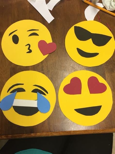 Easy Valentines Emoji Craft For Kids Craft Projects For Every Fan