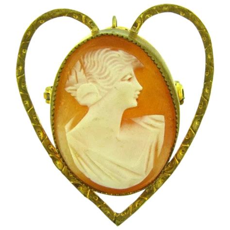 Vintage Shell Cameo In Heart Shaped Gold Tone Frame Broochpendant In