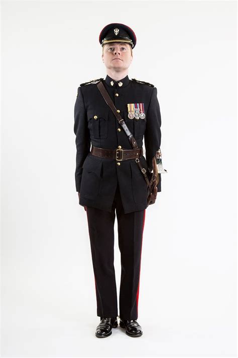 Genuine British Army Royal Artillery No1 Dress With Red Pipe Shoulder