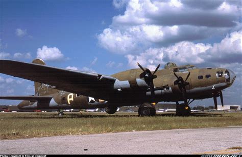 Boeing B 17f Flying Fortress 299p Usa Air Force Aviation Photo