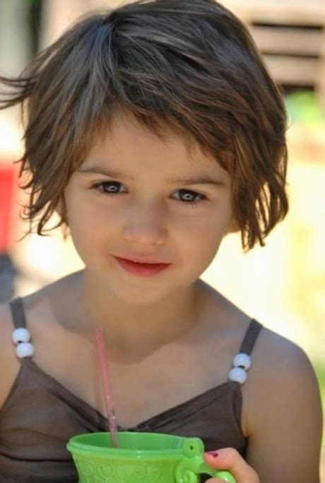 Créé au québec depuis 1989. Coupe de cheveux pour petite fille de 6 ans
