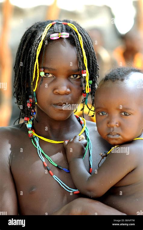 Zemba Tribe Girl Stockfotos Und Bilder Kaufen Alamy