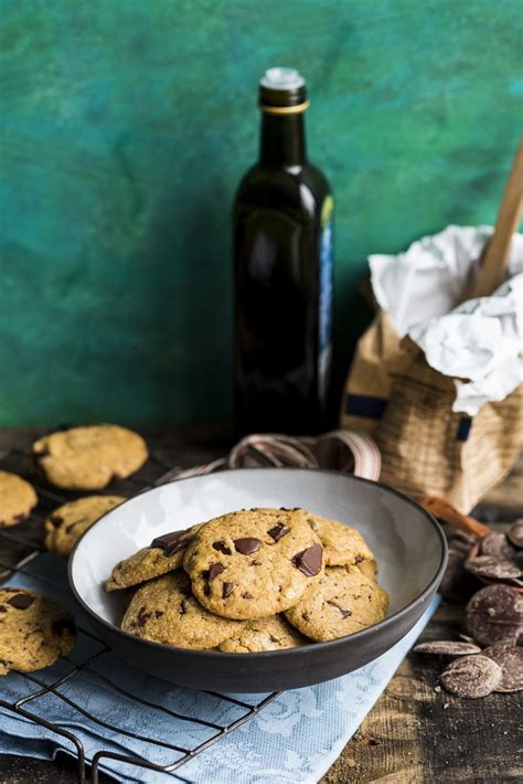 Olive Oil Espresso Choc Chip Cookies And An Olive Oil Giveaway Hein