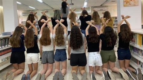 Israeli Schoolgirls In Shorts Rebellion Against Sexist Dress Code