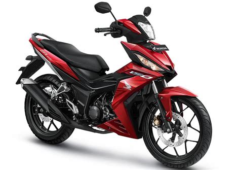 The supra gtr 150 is offered in only two colors, both red and black, just with slight variations in livery. 2016 Honda Supra GTR 150 in Indonesia - RM6,435 Image 501103