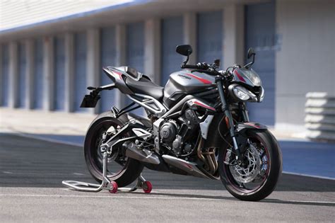 Triumph Street Triple RS 2020 - MotoPlus.ca