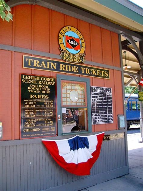 The Best Train Ride In Pennsylvania To See Fall Foliage Train Rides