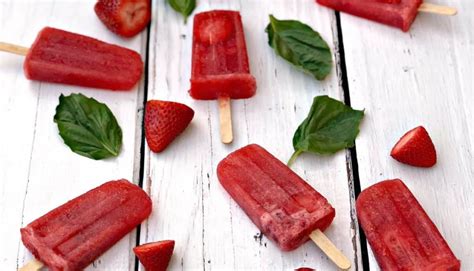 Frozen Berry Rose Wine Frose Alcoholic Popsicles