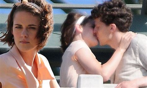 Kristen Stewart And Jesse Eisenberg Kiss On Set Of Woody Allens Latest