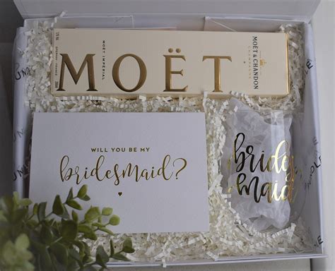 Celebrate their big day and send them a wedding gift to be remembered. The loveliest personalised bridesmaid proposal boxes ...