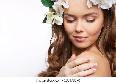 Image Nude Woman Flowers Her Hair Stock Photo 130378370 Shutterstock