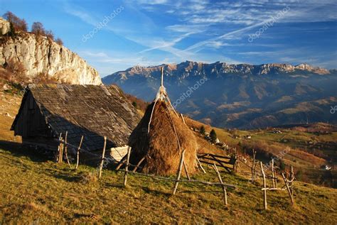 Romania Autumn Landscape With Mountains — Stock Photo