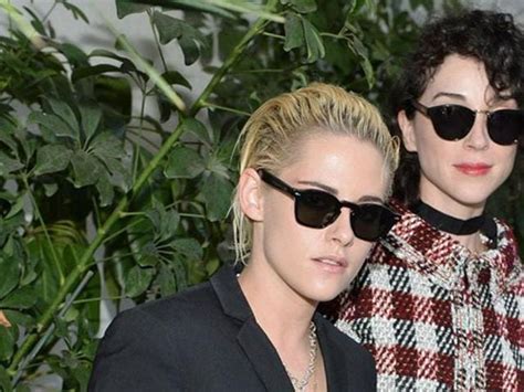 Kristen Stewart Finally Makes Her Romance With St Vincent Annie Clark