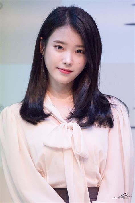 She is beautiful, but she is fickle, suspicious and greedy. IU To Star In Upcoming Drama "Hotel Del Luna" - Koreaboo