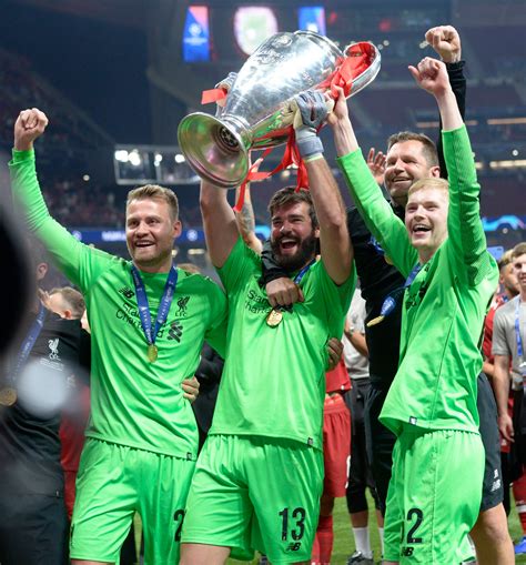 Aug 07, 2021 · liverpool fc live transfer news, team news, fixtures, gossip and more. Liverpool FC on Twitter: "The goalkeepers' union. 🙌…