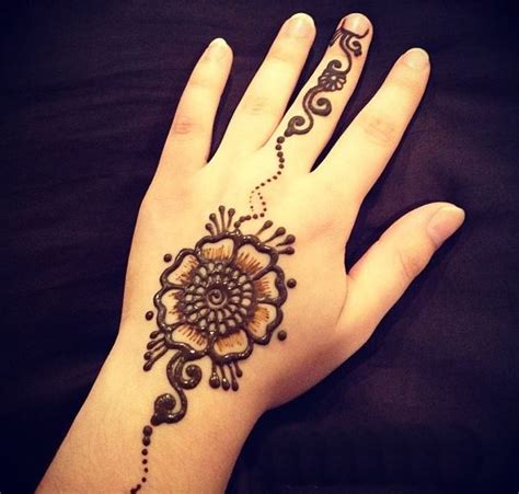 15 Latest Floral Henna Mehndi Designs For Hands Bling Sparkle