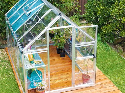 A greenhouse garden offers several advantages over a traditional garden. 18 Awesome DIY Greenhouse Projects • The Garden Glove