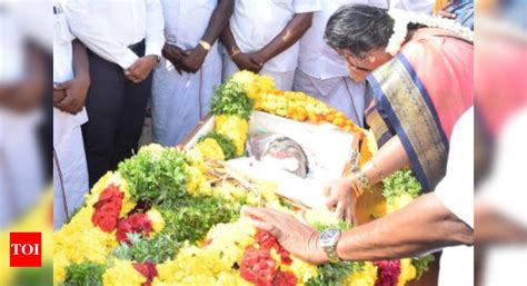Army Havildar Who Died In Assam Cremated With Full State Honours In Tn Chennai News Times Of