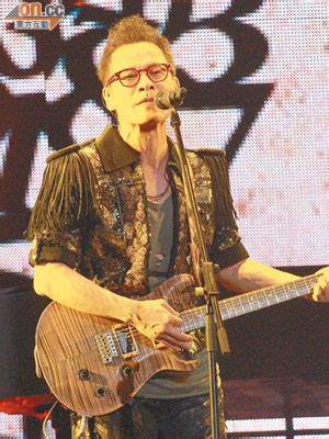 Aug 17, 2021 · 羅大佑寫歌45年，從20世紀寫到21世紀，創作音樂是他一輩子喜歡做的事；深入淺出的歌詞，字字都是羅大佑的社會關懷。 羅大佑 被爆牛肉麵情史 - 東方日報