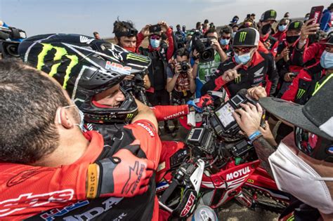 Alors que la liste des engagés est programmée pour lundi prochain, l'organisateur a déjà annoncé la présence de 150 concurrents au départ. Interview: Kevin Benavides, 2021 Dakar Rally winner ...