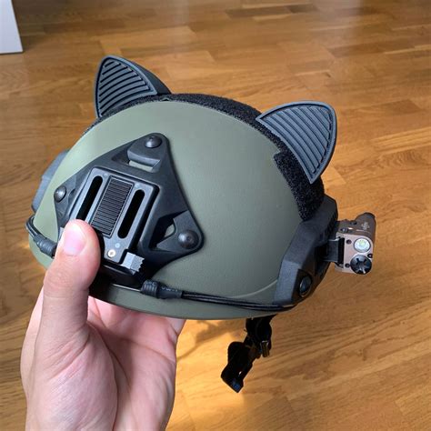 Stl File Cat Ears For Fast Helmet 🐱・3d Printable Design To Download・cults