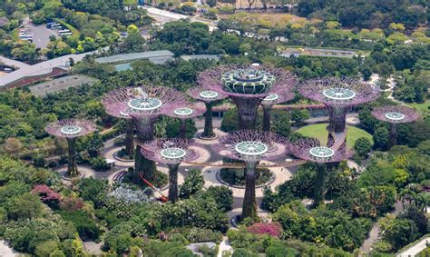 Singapore Iconic Landmarks That Are Worth Visiting From Marina Bay