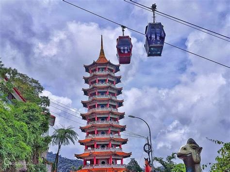 Awana skyway gondola cable car in genting highlands (qr code direct entry). Shared full day Genting highlands and Batu caves tour from ...