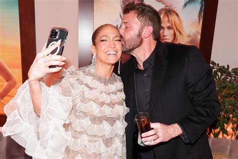 Jennifer Lopez Gets Kiss From Ben Affleck At Shotgun Wedding Party
