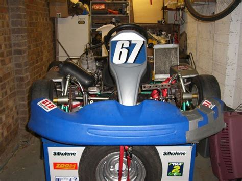 For young riders wanting big bike performance and feel, we most of our go karts come with tons of special features including a fully automatic transmission, large disc brake and dual front suspension which allow for a. 125cc Gearbox Kart - PVP/SGM with trailer | Gearbox karts ...