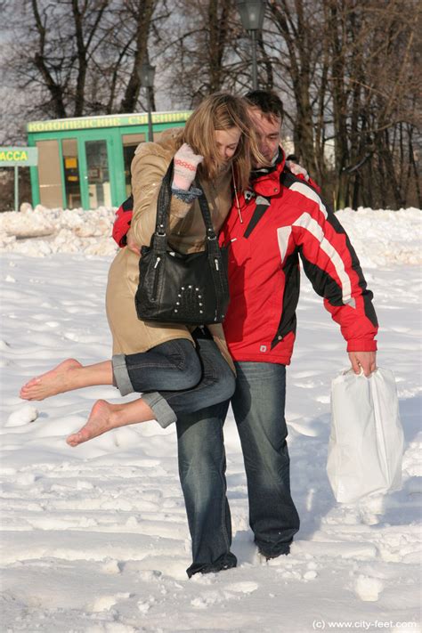 Foot Fetish Forum Ira Walks Barefoot In Snow For Her Boyfriend