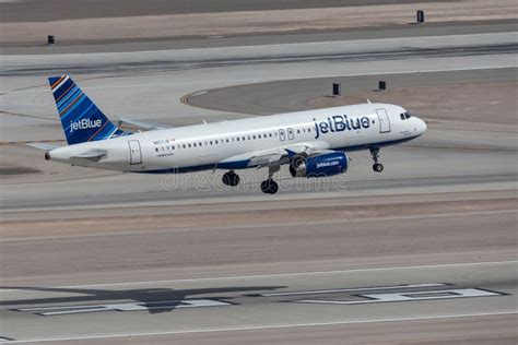Jetblue Airways Airbus A320 Airliner On Approach To Land At Mccarran