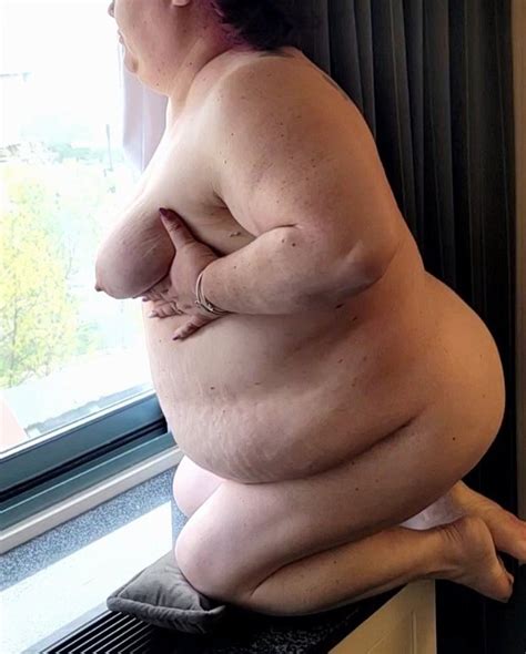 Bbw Naked In Hotel Room Window Flashing Her Tits Onlybbwallowed