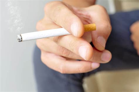 Bagaimana Cara Menghentikan Kebiasaan Merokok Pada Remaja