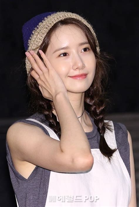 Yoona Spotted Looking As Gorgeous And Youthful As Ever Koreaboo