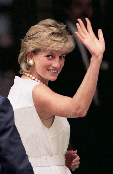 Princess Diana Spencers Style Best Outfits Influence On Kate
